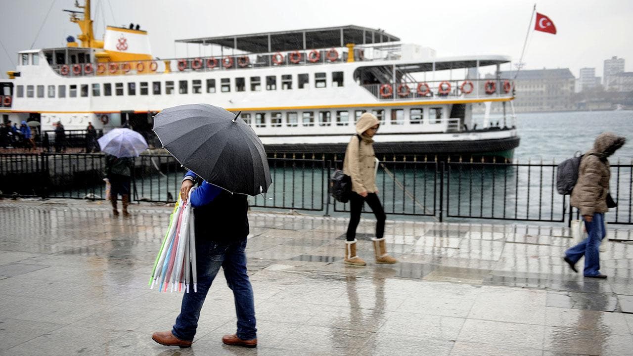 19 İle Sarı Kodlu Meteorolojik Uyarı: Sağanak Yağış ve Sıcaklık Düşüşü Geliyor