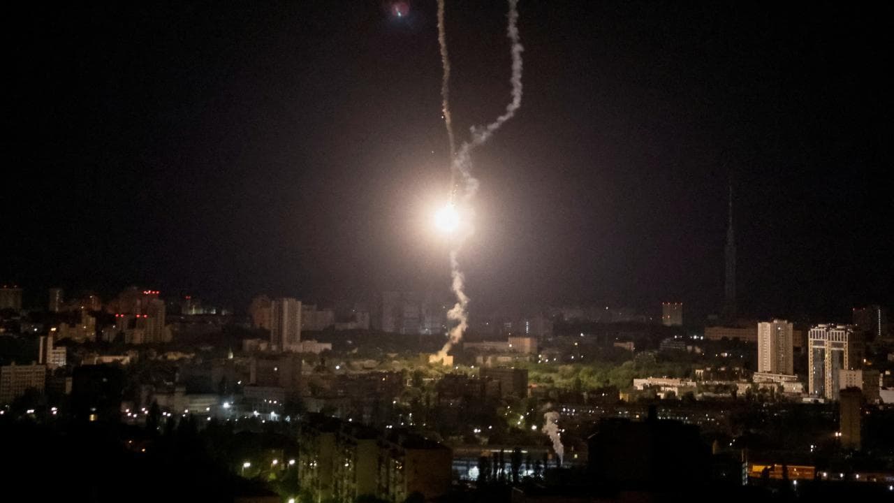 Ukrayna'da hava saldırısı alarmları ekonomiye saatte 45 milyon dolara mal oluyor