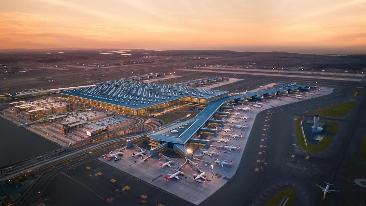 İstanbul'un Havalimanları Avrupa'da Zirveyi Kimseye Bırakmadı