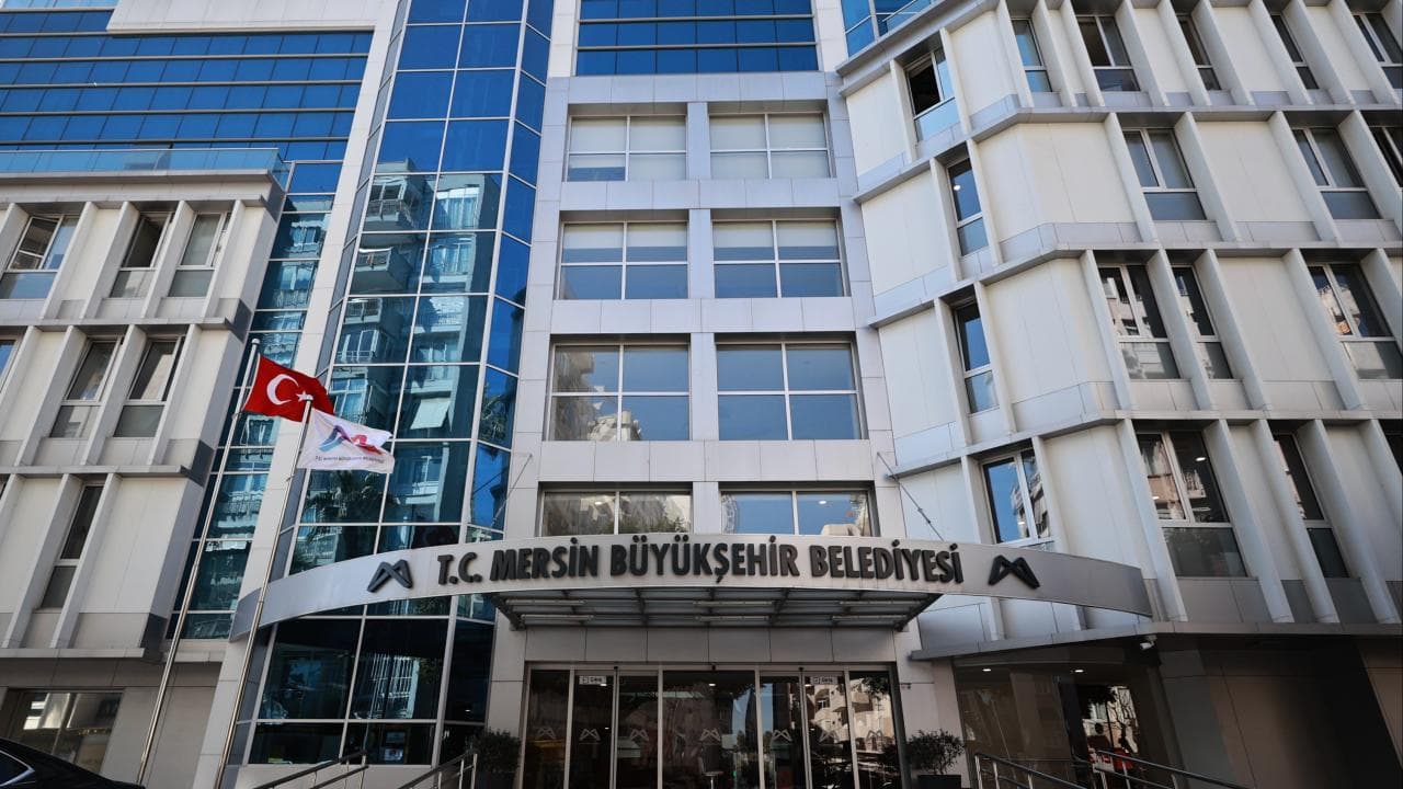 Mersin'de Üç Belediyeye Yolsuzluk Operasyonu: 59 Gözaltı
