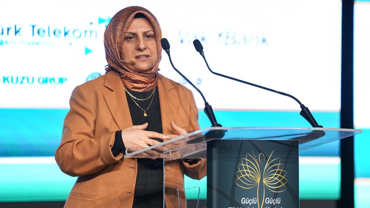 AK Parti'de Yeni Atama: Sosyal Politikalardan Sorumlu Genel Başkan Yardımcılığına Prof. Dr. Hülya Terzioğlu Getirildi