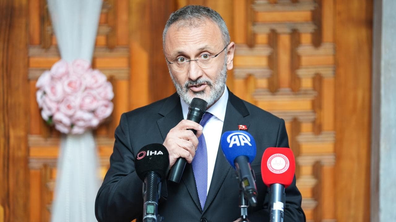 Eyüpsultan Belediyesi'ne operasyon: Başkan Özmen gözaltında
