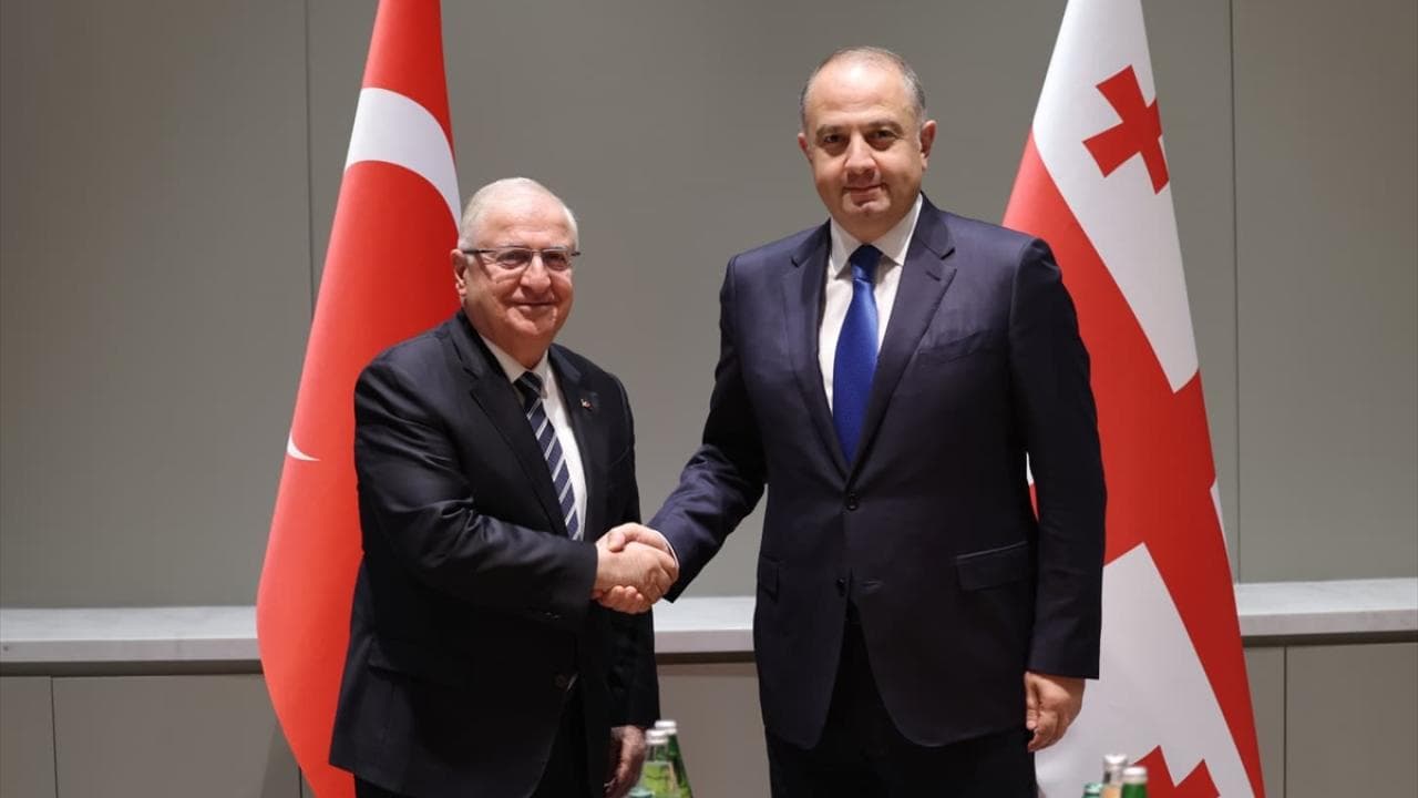 Bakan Yaşar Güler, Gürcanlı mevkidaşı Chikovani'yi kabul etti