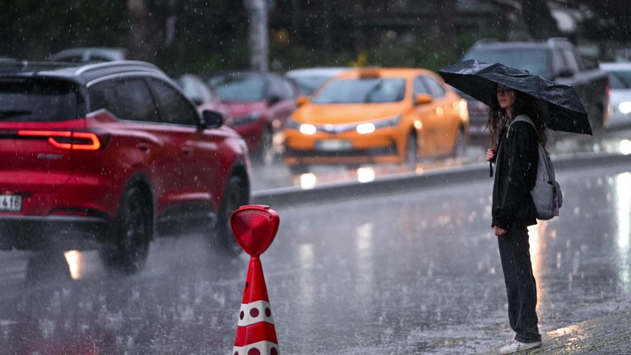 13 İlde Meteorolojik Alarm: Kuvvetli Yağış ve Fırtına Geliyor