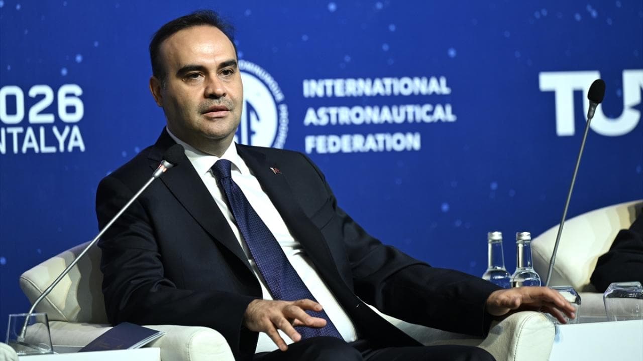 Bakan Kacır: Türkiye Uzay Projelerinde Stratejik Bir Merkez