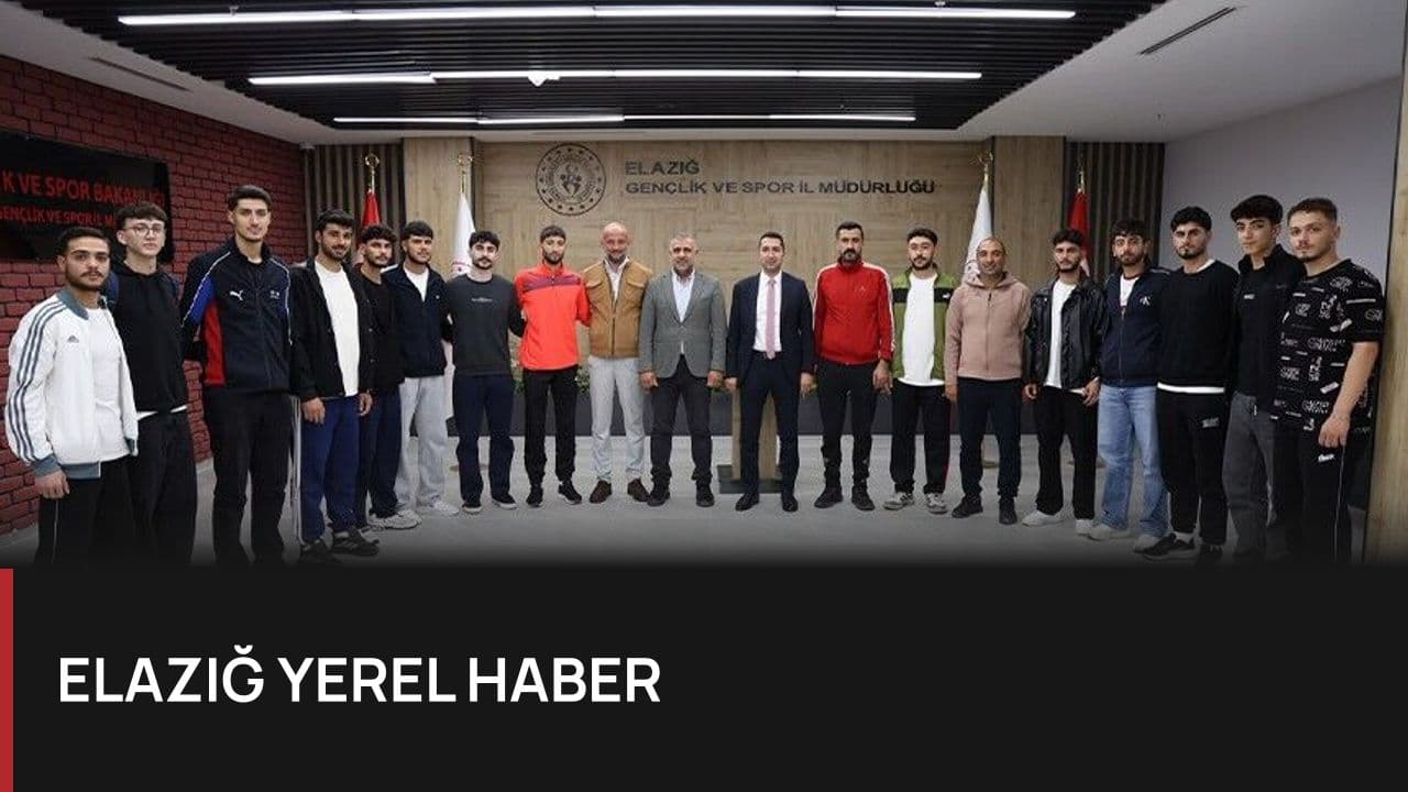 Elazığ Gençlik ve Spor Kulübü Erkek Voleybol Takımı İl Müdürü Eren ile Bir Araya Geldi