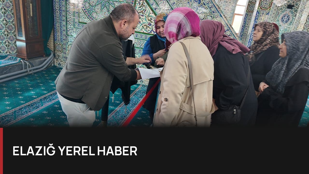 Gediz'de Kutsal Emanetler Ziyaretçilerini Ağırladı