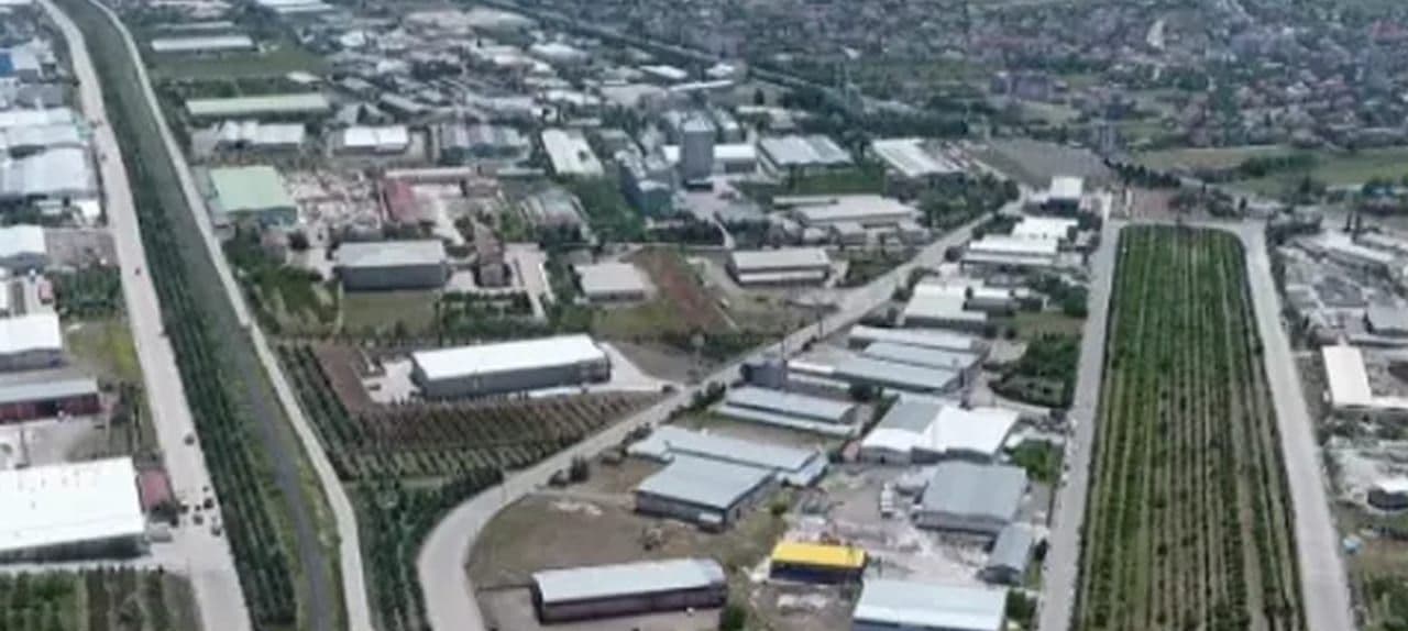 Elazığ Organize Sanayi Bölgesi'nde Sel Felaketi: Tesisler ve Altyapı Ağır Hasar Aldı