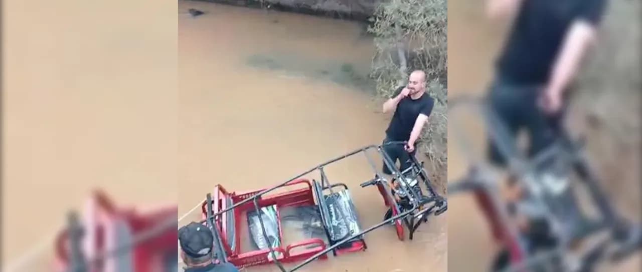 Sivrice'de Motosiklet Sel Sularına Kapılarak Dereye Düştü: 4 Kişi Kayıp