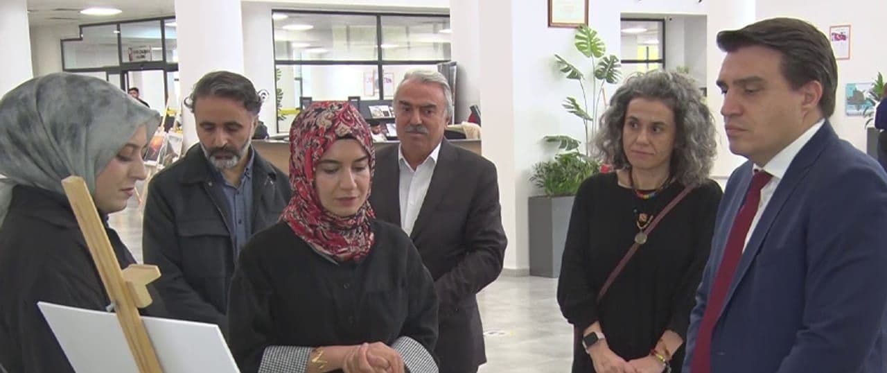 Fırat Üniversitesi'nde Sinema Afişleri Yeniden Yorumlandı