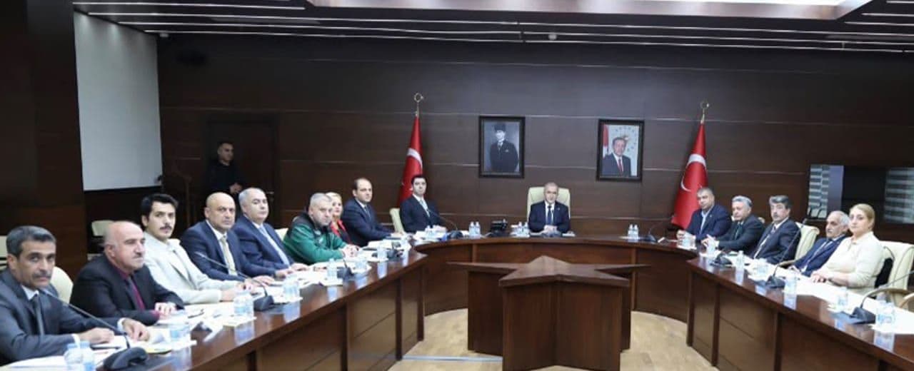 Elazığ'da Enerji Toplantısı ve Yurtbaşı'ndaki Sel Hasarları Gündemde