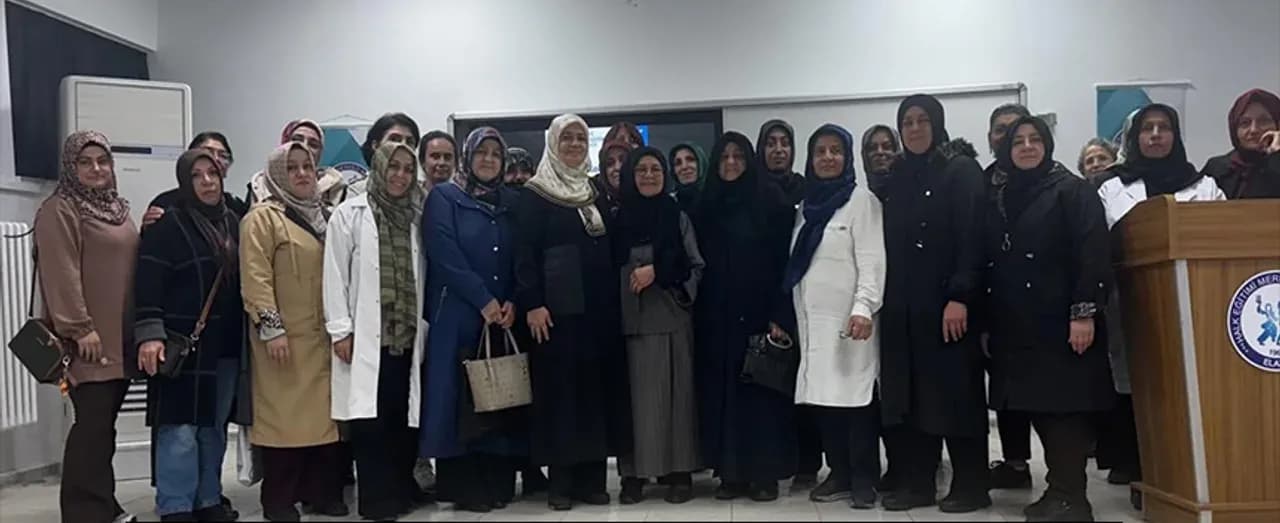 Elazığ'da Kadının Aile İçindeki Konumu Eğitimle Ele Alındı