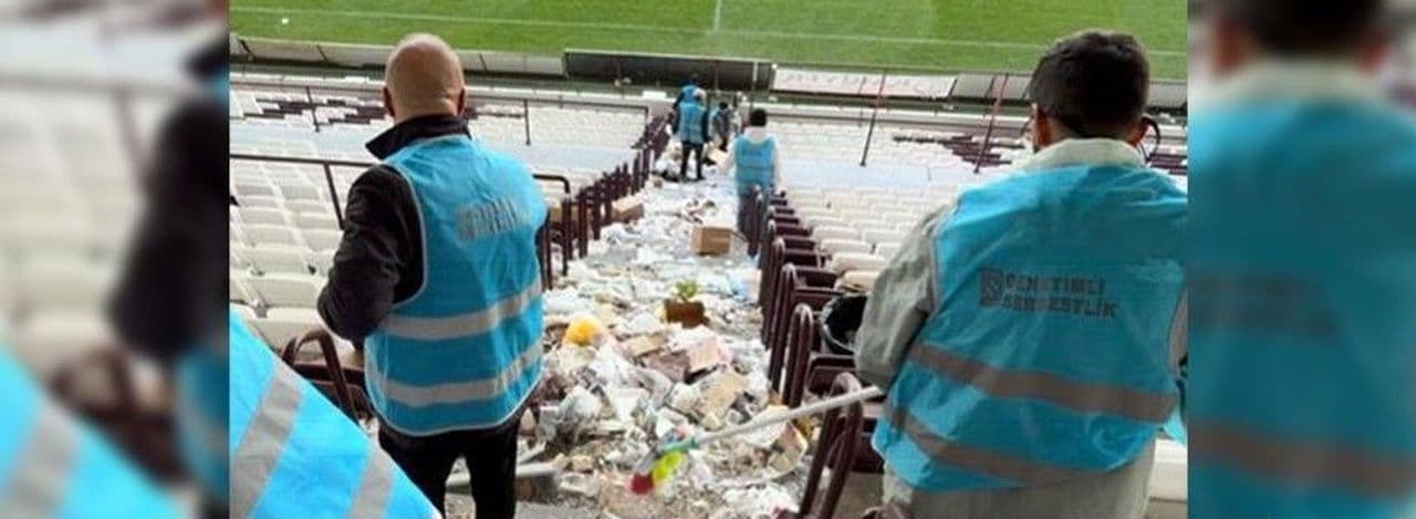 Elazığ Atatürk Stadyumu'nda Denetimli Serbestlik Yükümlülerinden Temizlik Desteği