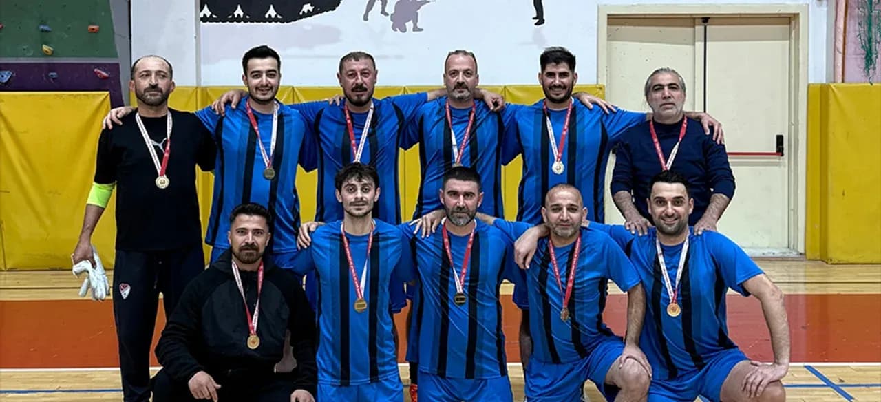 Elazığ Belediyespor Futsalda İl Şampiyonu Oldu