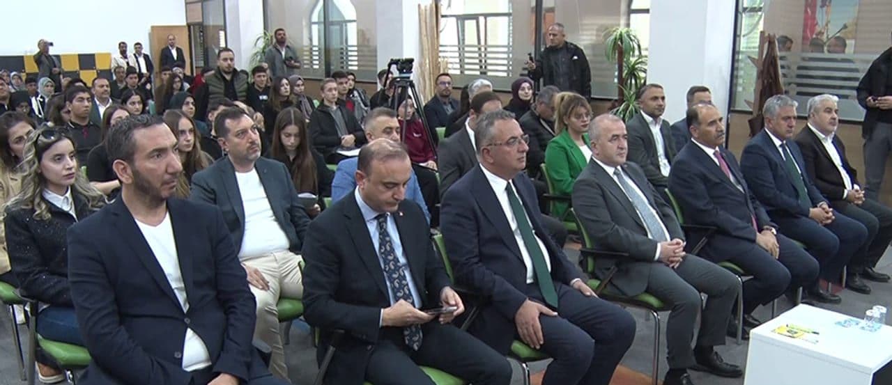 Genç Ar-Ge Sürdürülebilirlik ve Yeşil Kalkınma Forumu Kapılarını Açtı