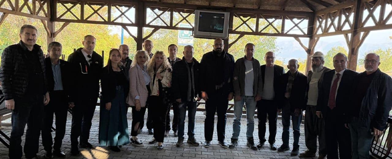 Yeni Parti'den Elazığlı Üzüm Üreticileri İçin Destek Talebi