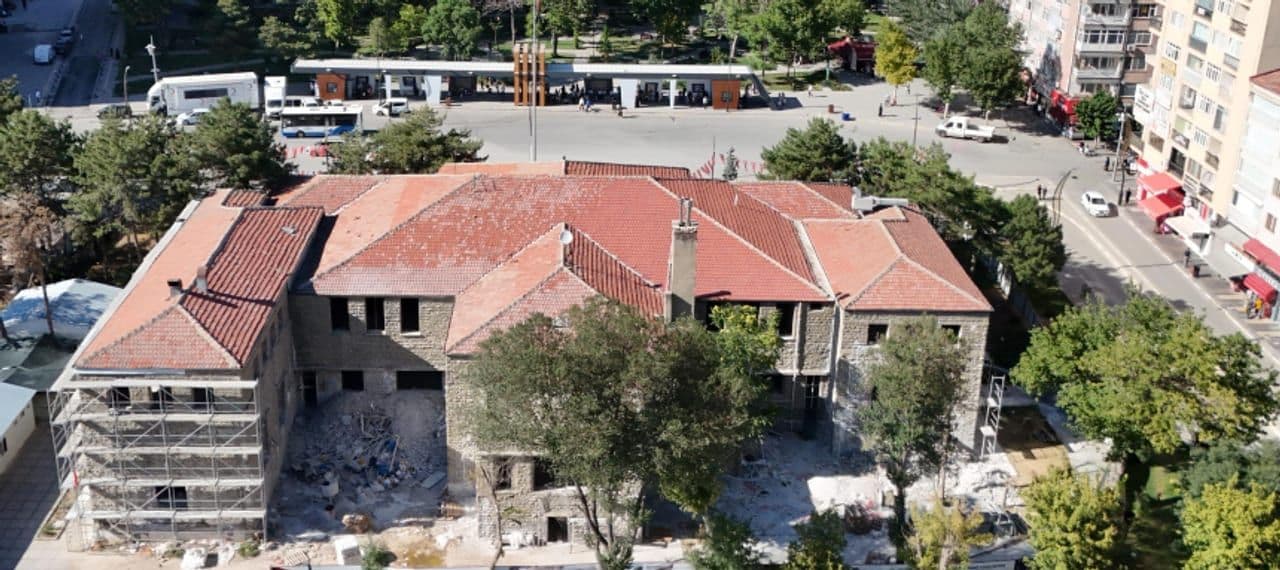 Elazığ Öğretmenevi'nin İnşaatında Yüzde 60'lık Dilim Tamamlandı