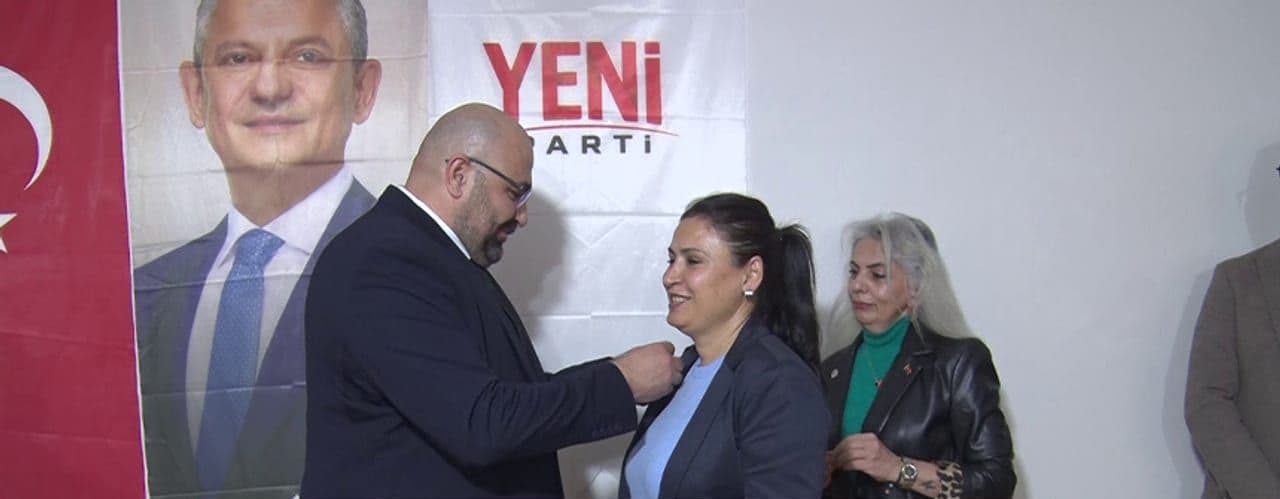 Yeni Parti Elazığ İl Başkanlığı'nda Rozet Heyecanı