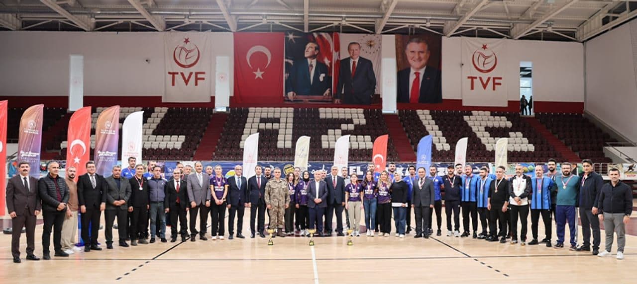 Elazığ'da 4. Kamu Spor Oyunları Ödül Töreniyle Tamamlandı