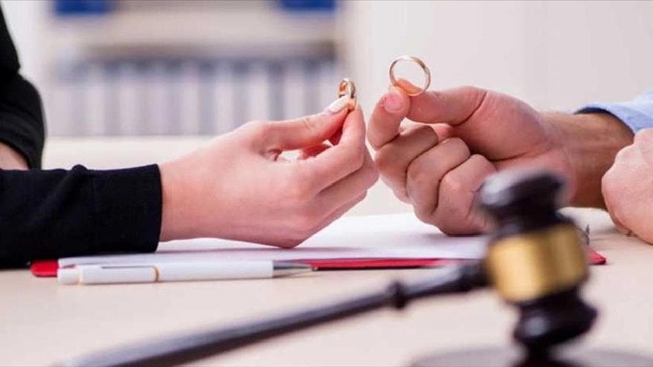Anayasa Mahkemesi'nden Süresiz Nafaka Kararı: İptal Edildi