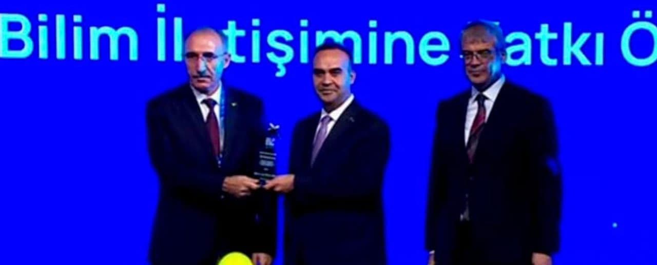 Fırat Üniversitesi Bilim İletişiminde Türkiye Birincisi Seçildi