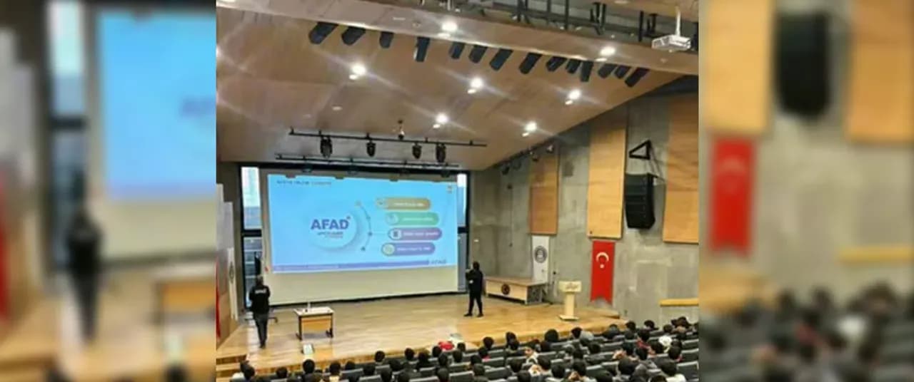 Elazığ'da Liseli Gençlere Afet Bilinci Kazandırıldı