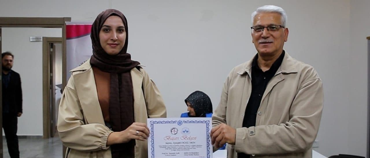 Elazığ'da Girişimcilik Eğitimini Tamamlayan 44 Kadına Sertifika Verildi
